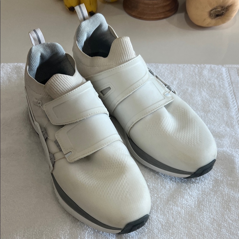 Footjoy golf shoes